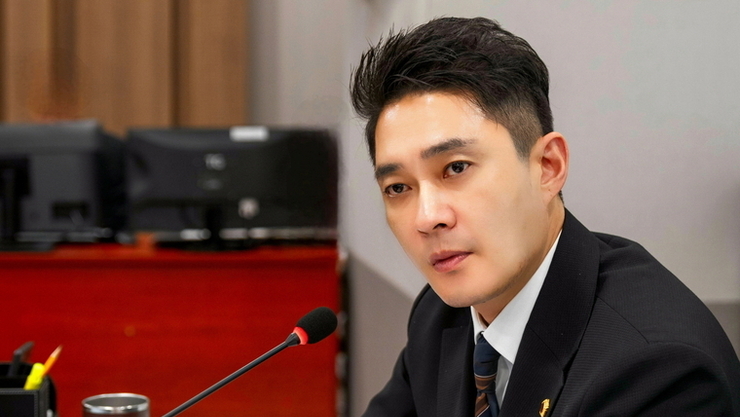 전석훈의원, 학교 전기차 충전시설 의무 설치 반대 조례안 상임위 통과