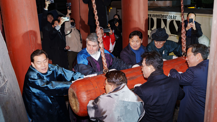 수원시와 수원시민들 송년회와 신년행사 함께 한다