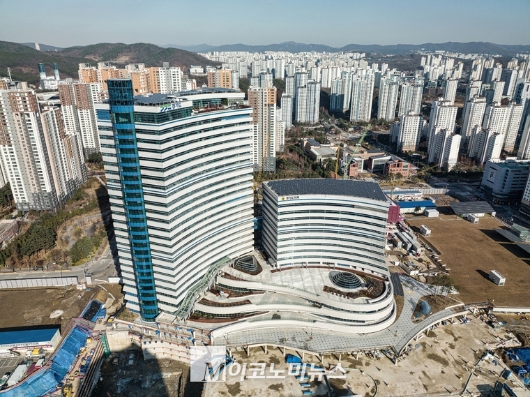 -경기도 광교 신청사 전경