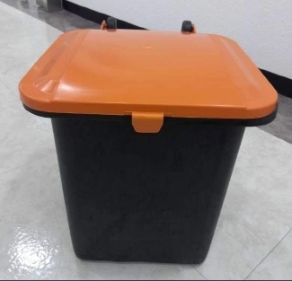 폐비닐을 재활용해 제작된 25ℓ 보관용기 (사진제공/안산시)