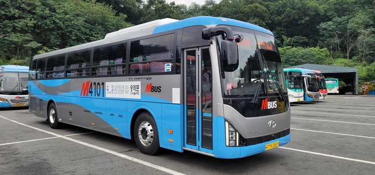 오는 25일부터 준공영제로 전환되는 M4101번 버스 (용인시청 제공)