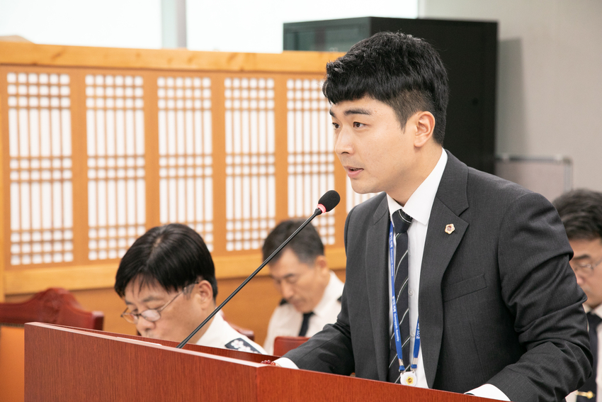 정동혁 경기도의원이 대표 발의한 ‘경기도 순직 소방공무원 등 장례 지원에 관한 조례안’이 제371회 임시회 안전행정위원회 심사를 통과했다 <경기도의회 제공>