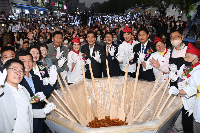 2022년 수원통닭거리 축제 모습 <수원시 제공>
