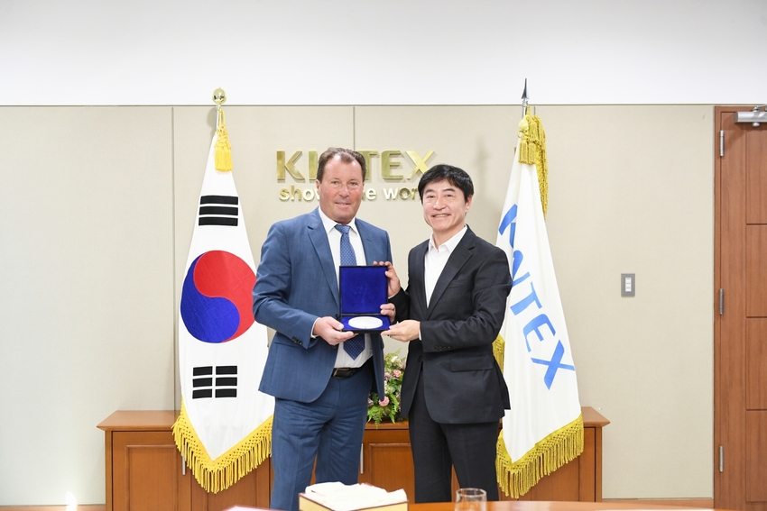 이재율 킨텍스 대표이사와 볼프강 마찐 메쎄 프랑크푸르트 회장 <킨텍스 제공>
