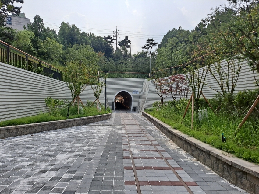  오목천동 협궤터널 모습 <수원시 제공>
