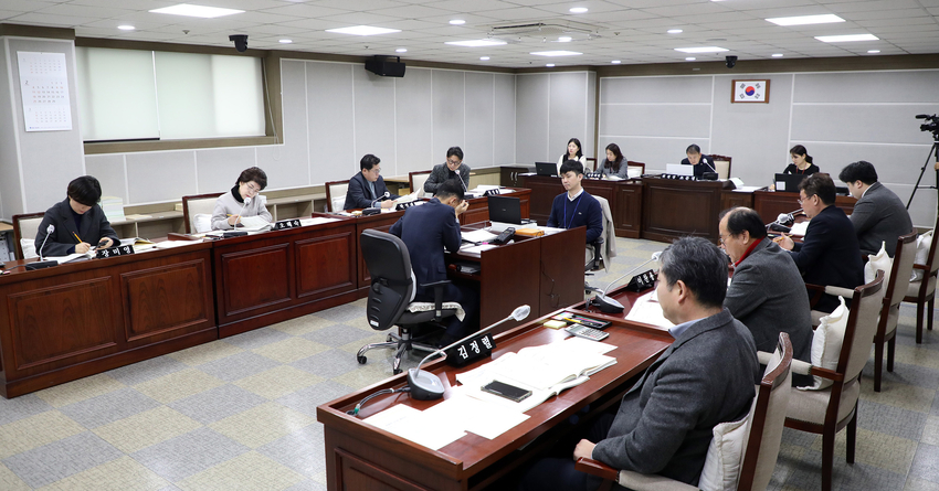 문화체육교육위원회 회의 모습 <수원특례시의회 제공>