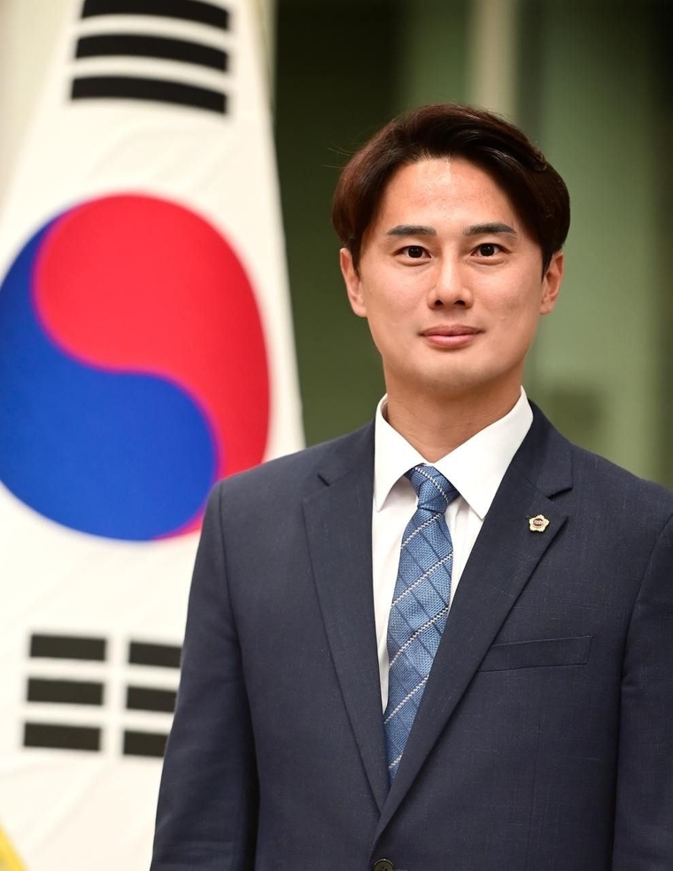 경기도의회 제11대 후반기 문화체육관광위원회 위원장직으로 선출된 황대호 의원 <경기도의회 제공> 