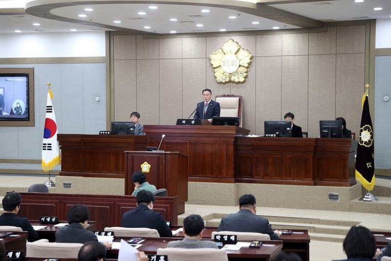 본회의장 모습 <수원특례시의회 제공>